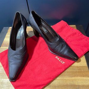 Bally Navy Leather Pumps (Size: US 8C/EUR 39 | Pre-Owned | Heels: 3”)